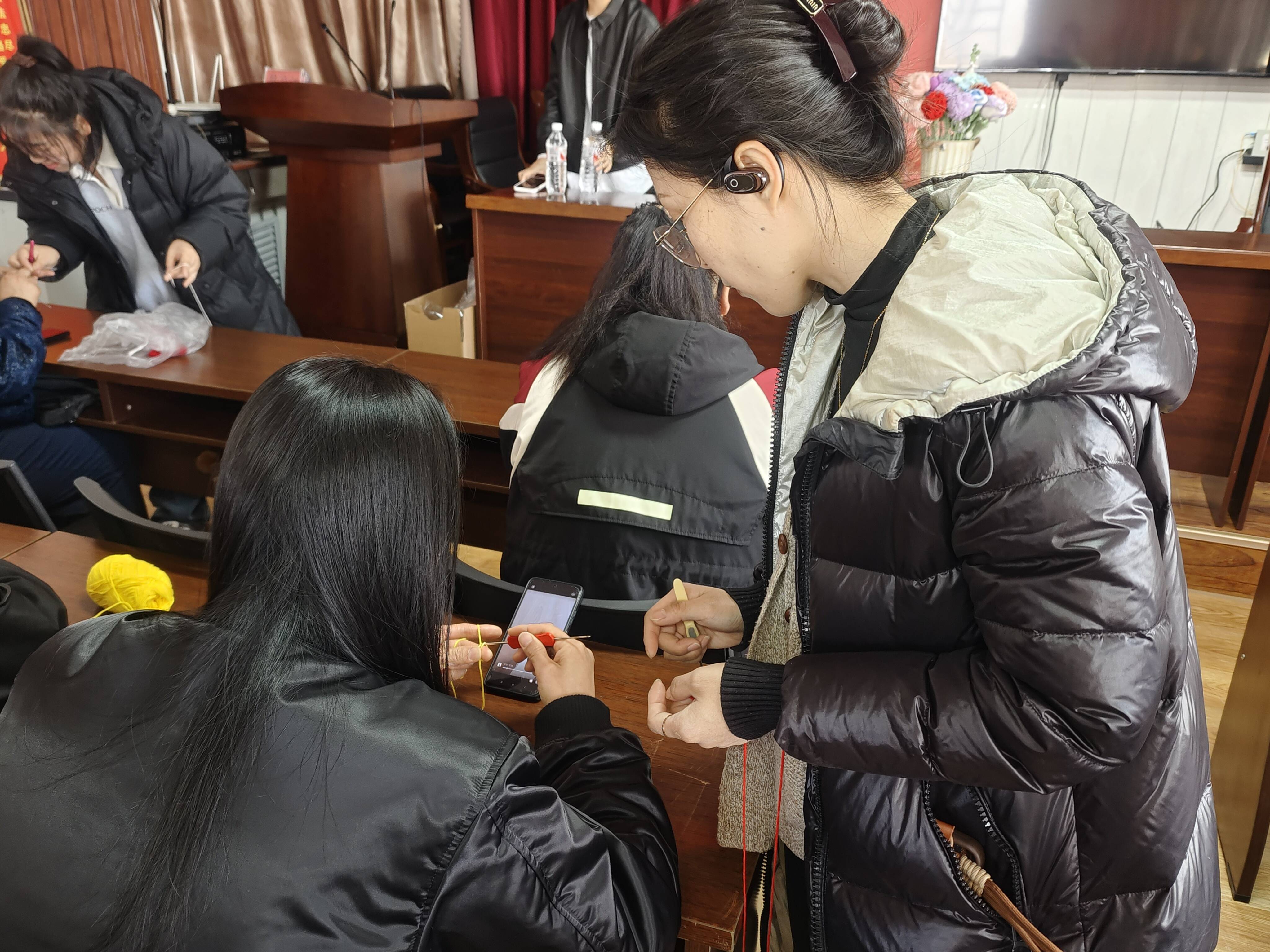 舒兰市莲花乡：巧手筑梦 共“绣”未来