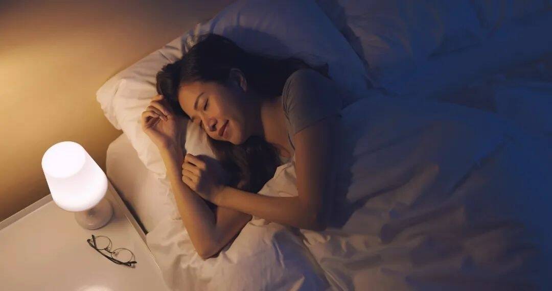 睡不着时闭目养神，有休息效果吗？