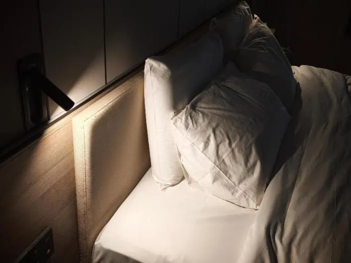 这样睡觉的人，比别人提前衰老9个月！（不是熬夜）