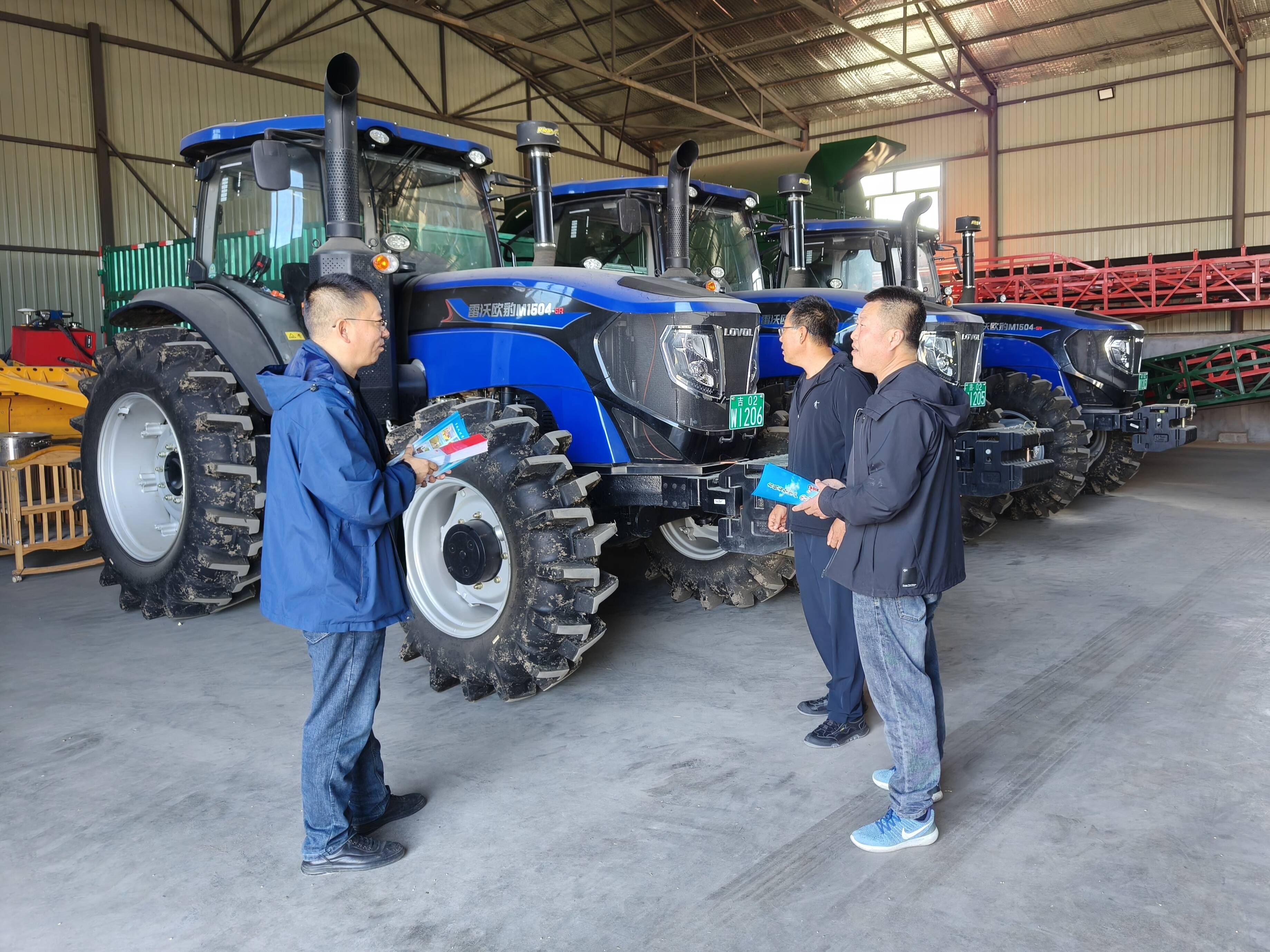 舒兰法特：农机安全宣传 为秋收生产&ldquo;上保险&rdquo;