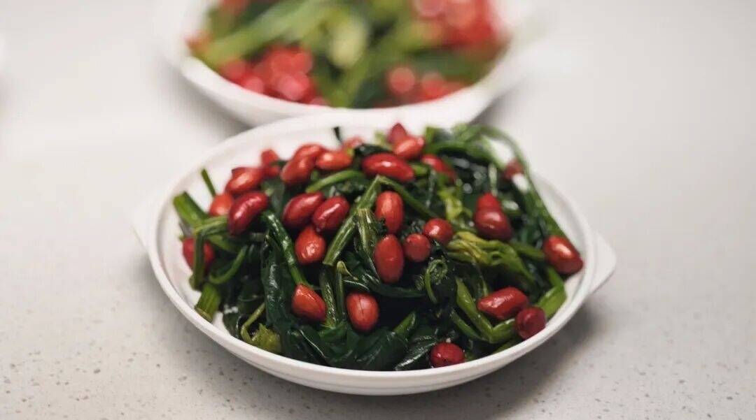 这种常见蔬菜竟会引发急性肾损伤？医生提醒&rarr;