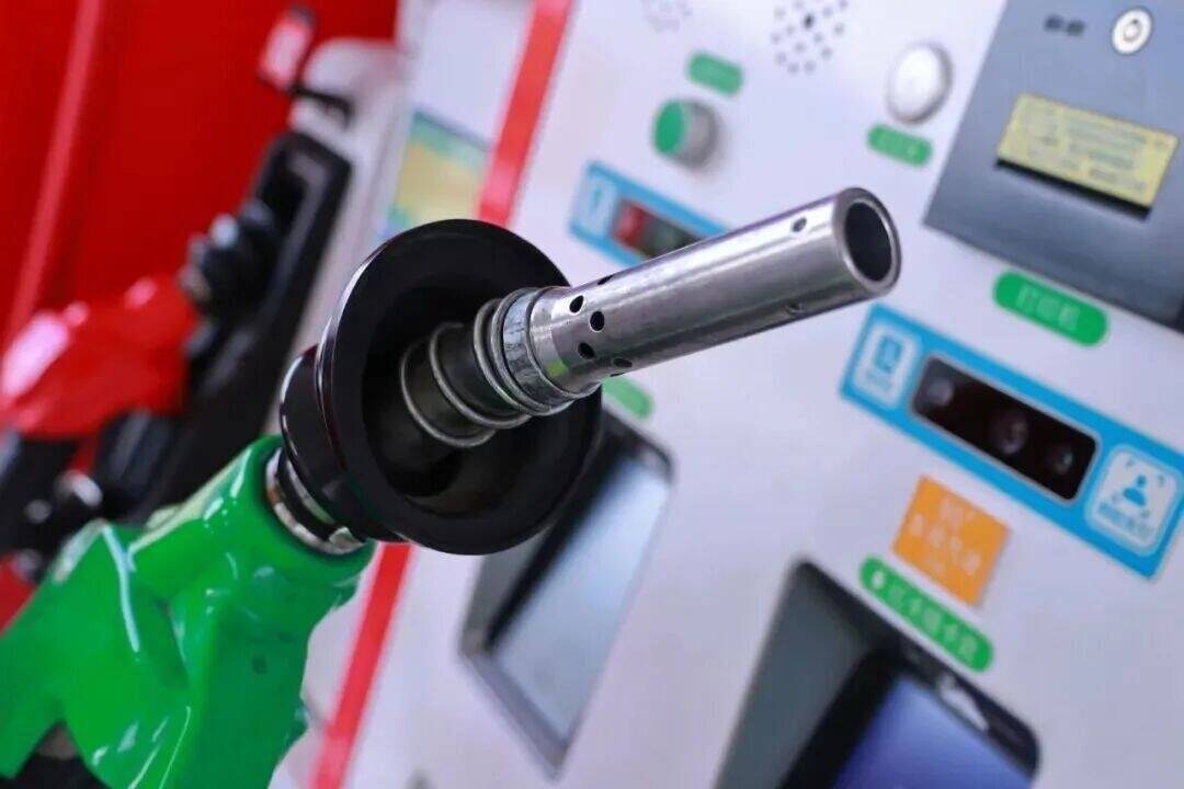 &ldquo;95的车错加了92汽油！赶紧兑点98？&rdquo;别！