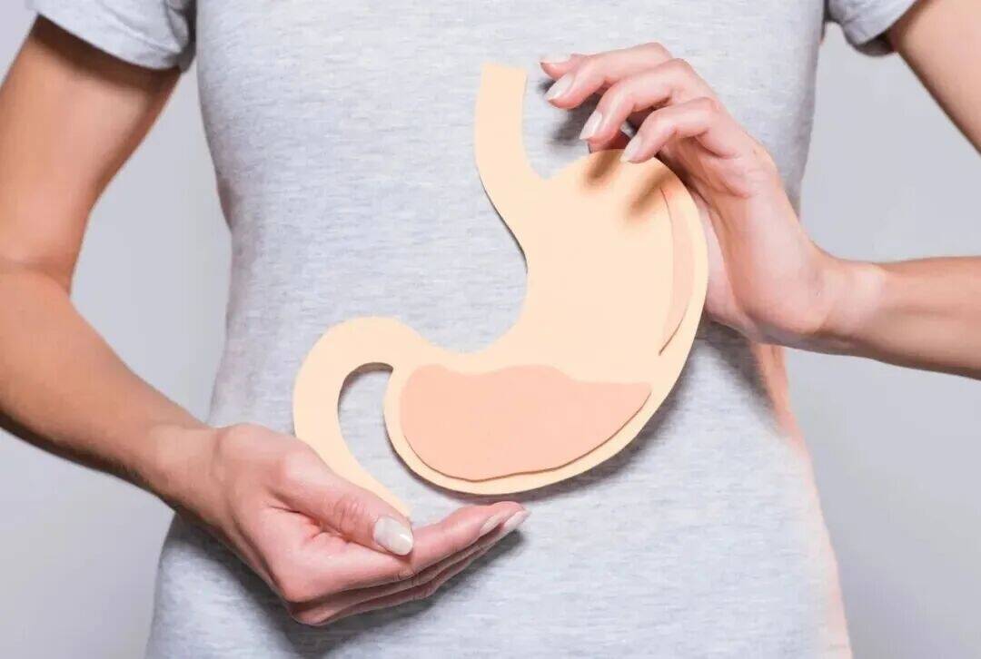 胃不好的人，不要空腹吃这5种食物！