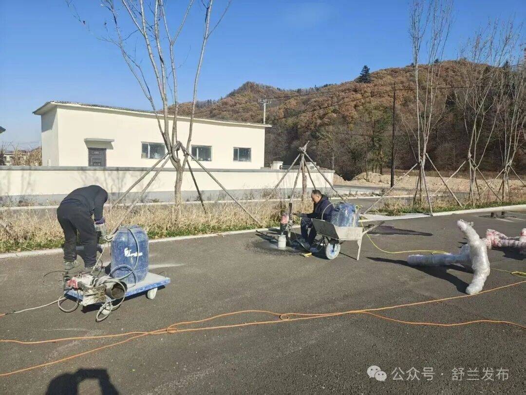 舒兰开原：青松广场&ldquo;上新&rdquo; 健身器材