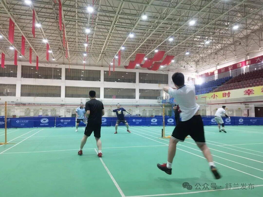 舒兰市举办&ldquo;瀚东石油&middot;羽你同行&rdquo;杯羽毛球赛