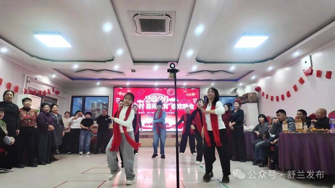 舒兰兴山村：&ldquo;福满乡村 喜闹元宵&rdquo;联欢晚会热闹上演