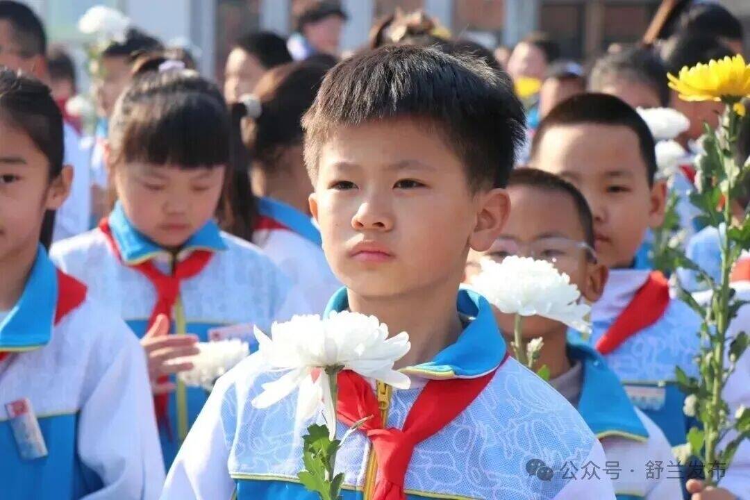 舒兰市多校联动 青少年沉浸式接受红色教育