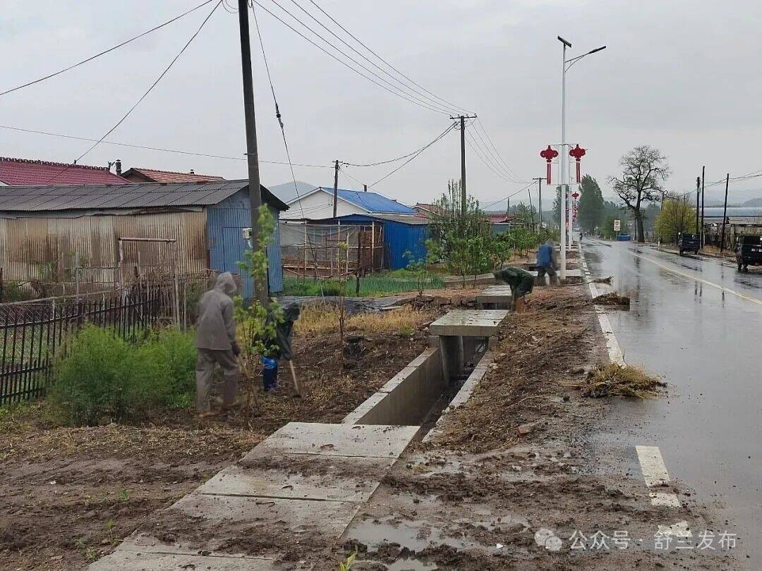舒兰市金马镇：整治道路卫生 擦亮宜居底色