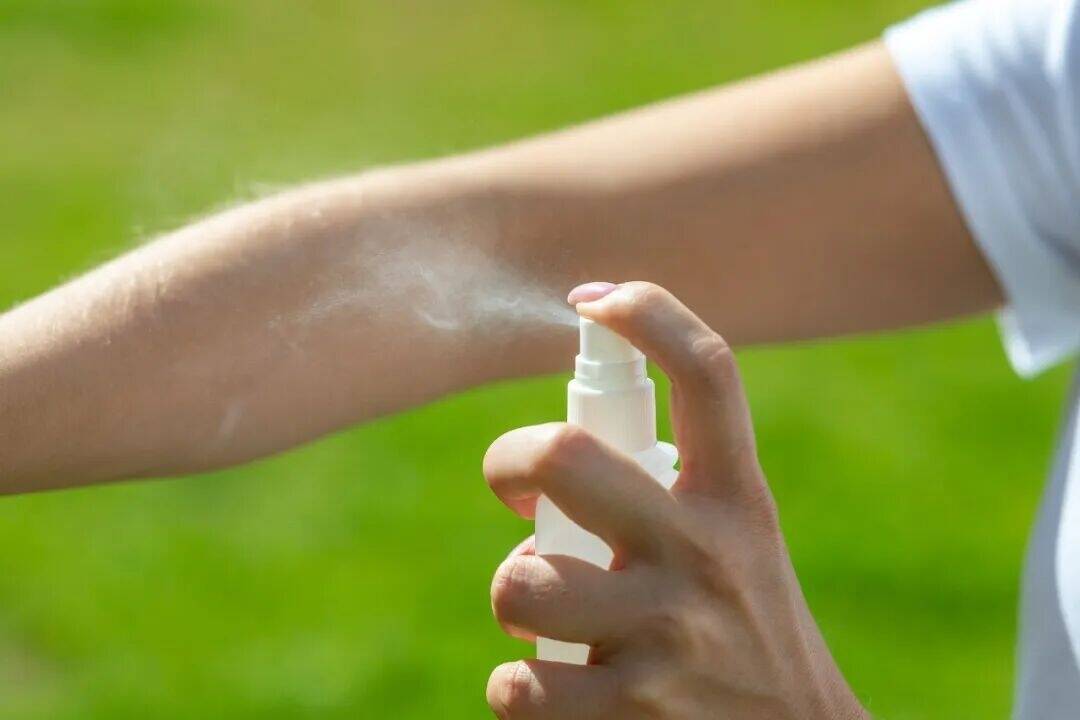 夏天用它千万当心！5岁男童双肺大面积变白