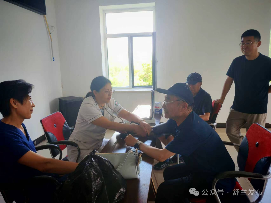 舒兰市南城街道：社区微服务 情暖老兵心